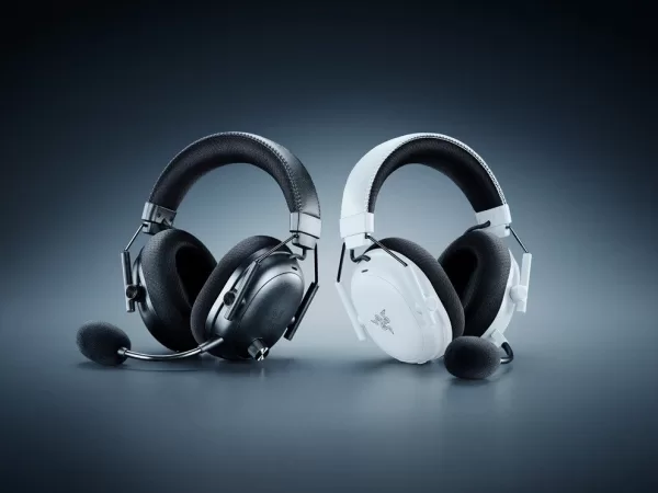RAZER LAUNCHES BLACKSHARK V3 PRO: THE FASTEST PRO-GRADE WIRELESS HEADSET FOR ESPORTS
