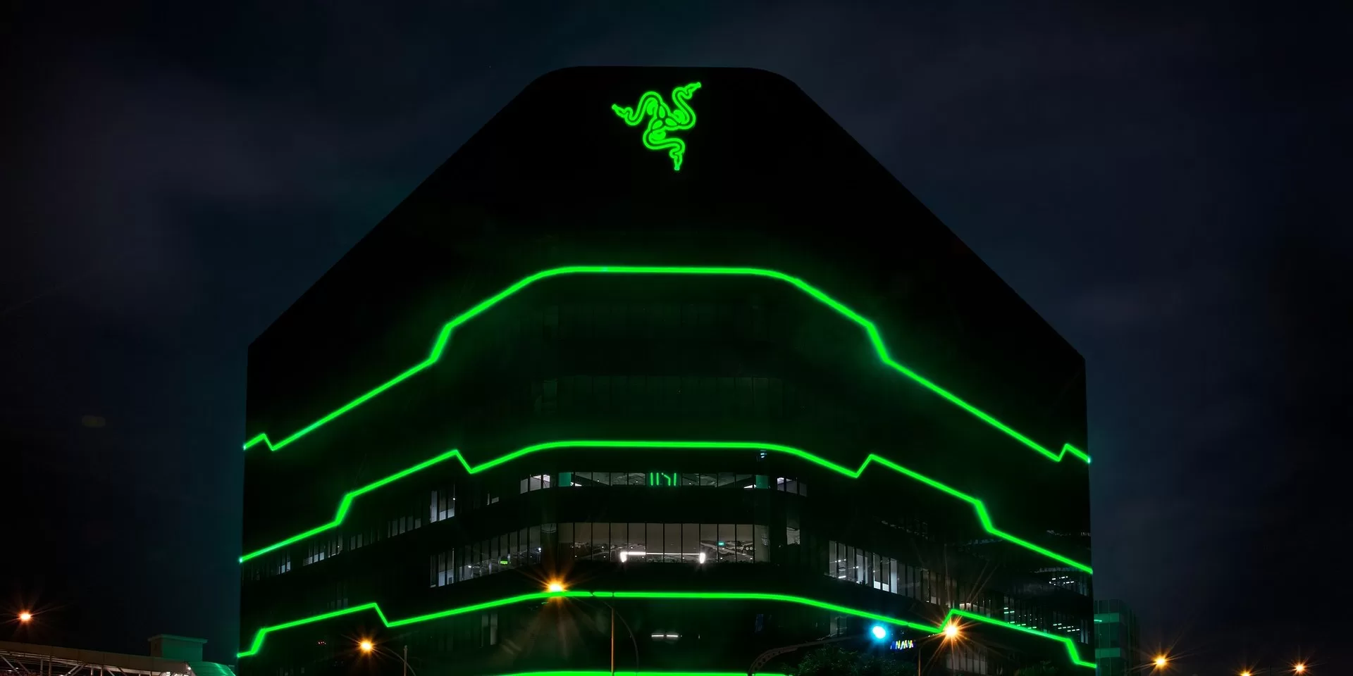 RAZER ACCELERATES AI INVESTMENTSWITH FLAGSHIP AI CENTER OF EXCELLENCE IN SINGAPORE